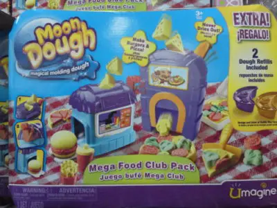 Costco: Moon Dough Mega Food Club Pack (Magical Molding Dough) + Bonus 2 Dough Refills