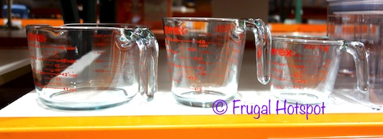 Costco Display: Pyrex Glass Measuring Cup 3-Piece Set