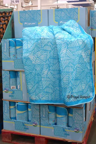 Lightspeed Oversized Outdoor Blanket at Costco