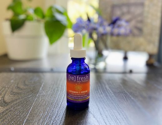 Vitamin C Serum Refresh Skin Therapy with background Cropped Size
