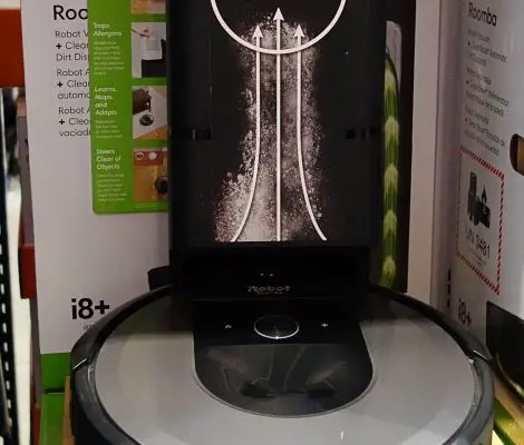 iRobot Roomba i8+ Robot Vacuum | Costco Display