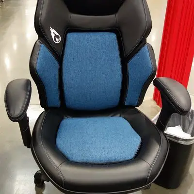 DPS 3D Insight Gaming Chair by True Innovations | blue and black chair | Costco Display
