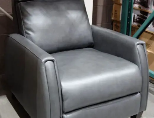 Synergy Home Furnishings Decklyn Leather Pushback Recliner | Costco Display