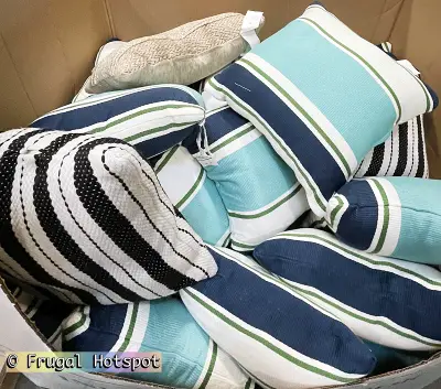 Brentwood Decorative Indoor Outdoor Pillow | Costco 1767944